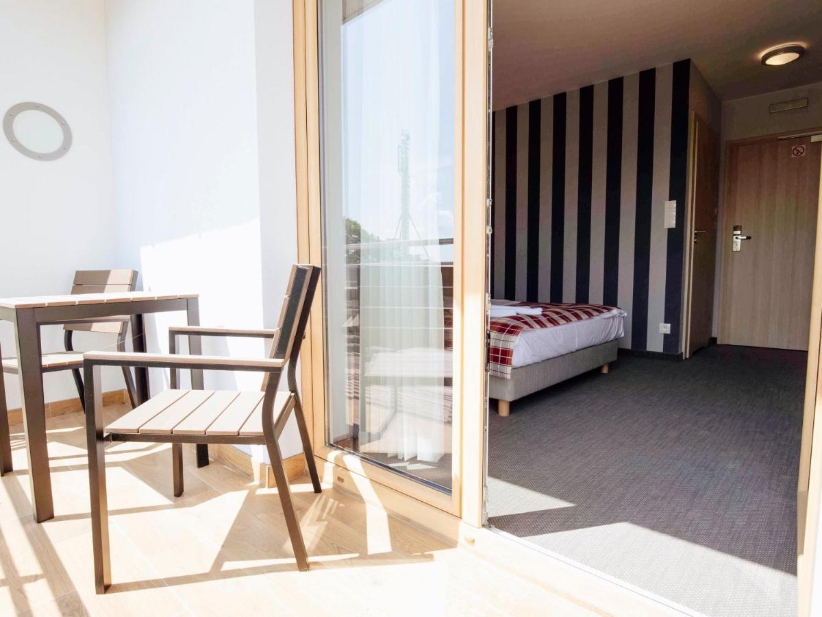 فندق Porto Marina كرينيتا مورسكا المظهر الخارجي الصورة